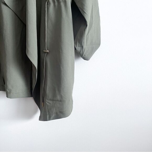 Majora Jacket Waterfall Front Lightweight Green Women's L Adjustable Belt NWT - Picture 3 of 9